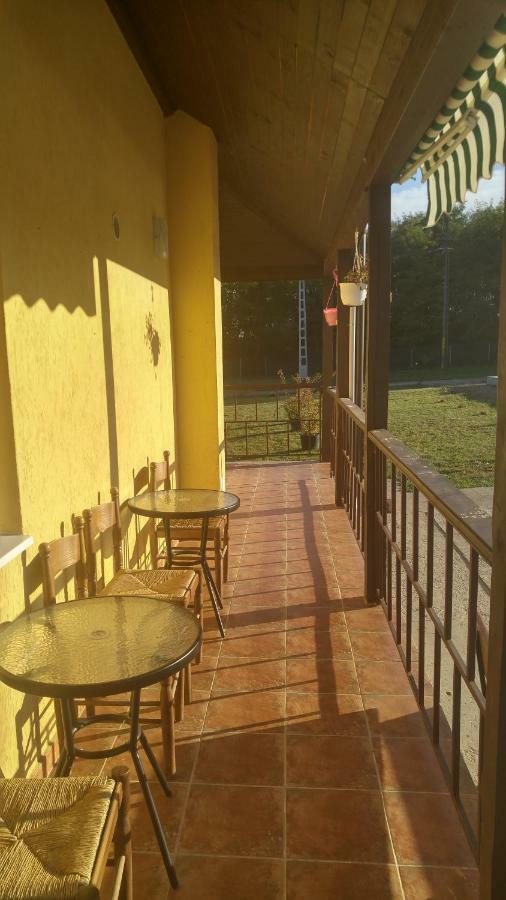 Pensiunea Casa Vanatorului Hotel Oteleni Екстериор снимка