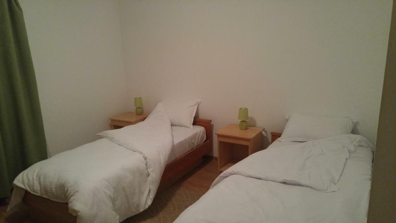 Pensiunea Casa Vanatorului Hotel Oteleni Екстериор снимка